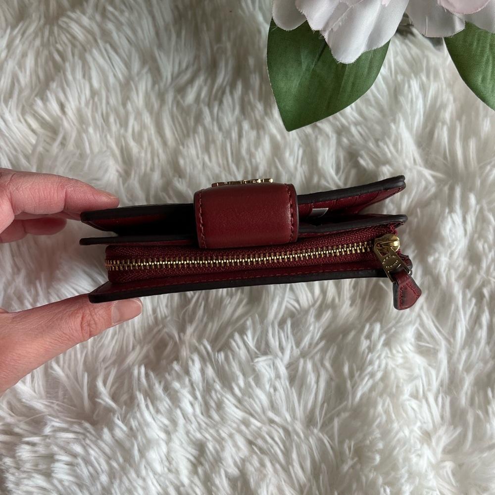 NWT Coach Cherry Red and Brown Signature medium corner zip Wallet - Picture 3 of 11